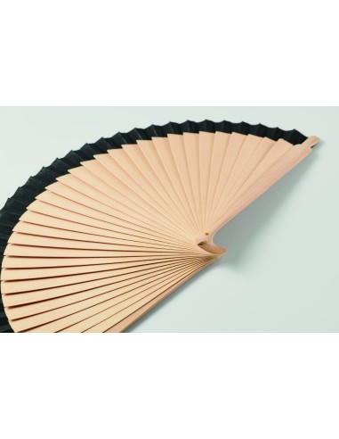 Ventaglio in legno