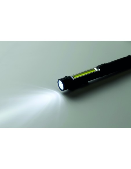 Torcia magnetica a LED