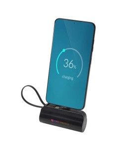 Power bank Tipo-C da 5.000 mAh e 10 W in plastica riciclata con supporto ribaltabile integrato e cavo 2 in 1 Alnair