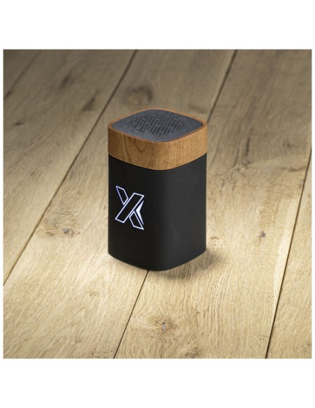 Speaker luminoso intelligente SCX.design S31 realizzato in legno