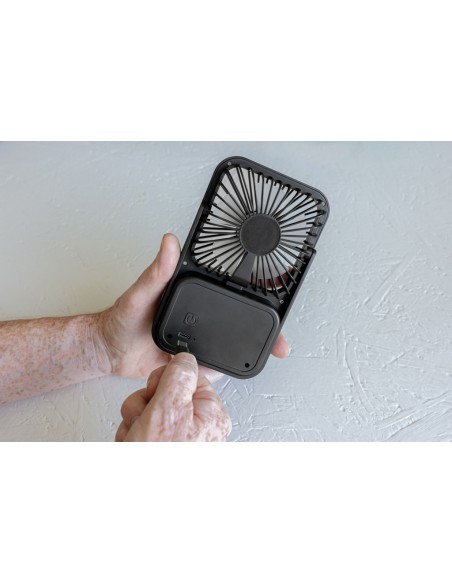 Ventilatore ricaricabile da tavolo Aervina uin rPlastica RCS