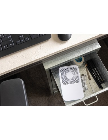 Ventilatore ricaricabile da tavolo Aervina uin rPlastica RCS