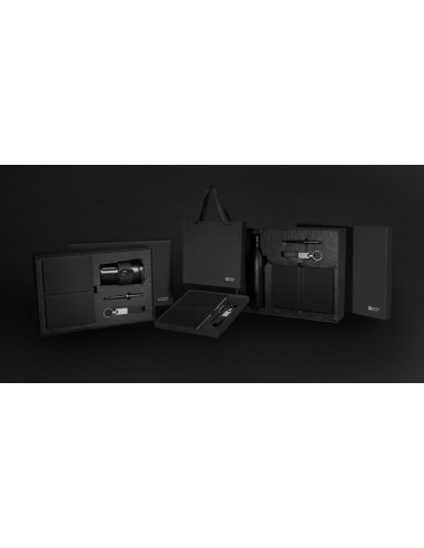 Set regalo business deluxe Swiss Peak con bottiglia RCS