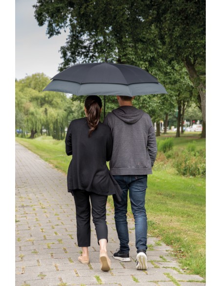 Ombrello espandibile da 23" a 27" Swiss Peak AWARE™