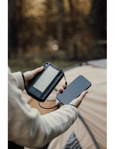 Powerbank solare 10.000mAh Nordic Drift Titan con 3 pannelli