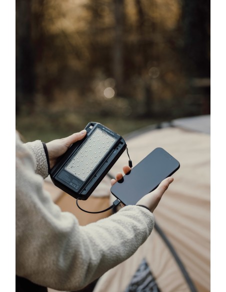 Powerbank solare 10.000mAh Nordic Drift Titan con 3 pannelli