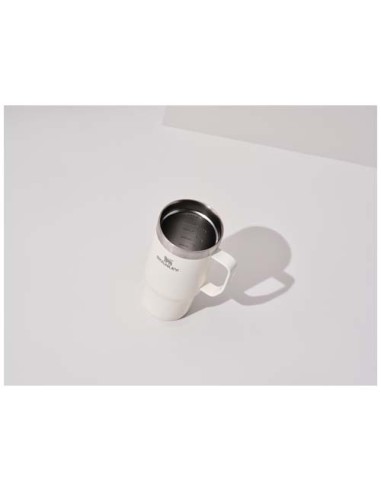 Tazza isolata Stanley Everyday Suburban da 473 ml in acciaio inox riciclato