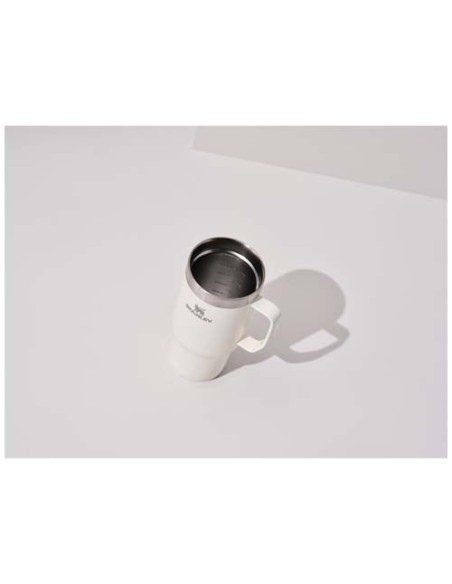 Tazza isolata Stanley Everyday Suburban da 473 ml in acciaio inox riciclato