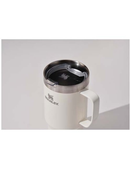 Tazza isolata Stanley Everyday Suburban da 473 ml in acciaio inox riciclato