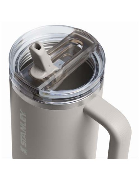 Bicchiere Stanley Quencher® ProTour da 1180 ml in acciaio inox riciclato isolato con cannuccia ribaltabile 