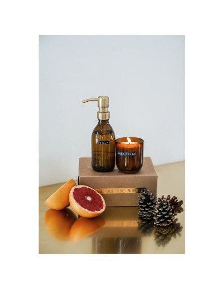 Set di dispenser sapone per le mani da 200 ml e candela profumata da 150 g con fragranza di bambù Wellmark Discovery