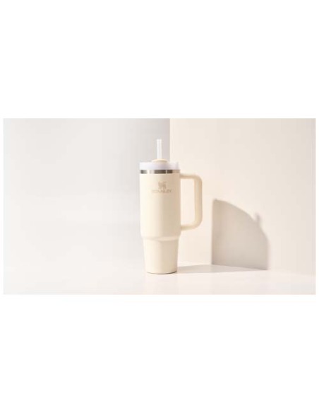Bicchiere isolato Stanley Quencher® H2.0 FlowState™ 890 ml in acciaio inox riciclato